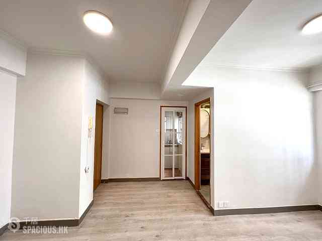 Wan Chai - Lucky House 01