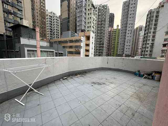 Sai Ying Pun - 10-14, Pok Fu Lam Road 01