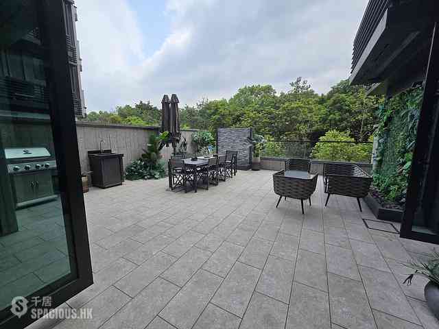 Tin Shui Wai - Wetland Seasons Bay Phase 1 Villa WV6 01