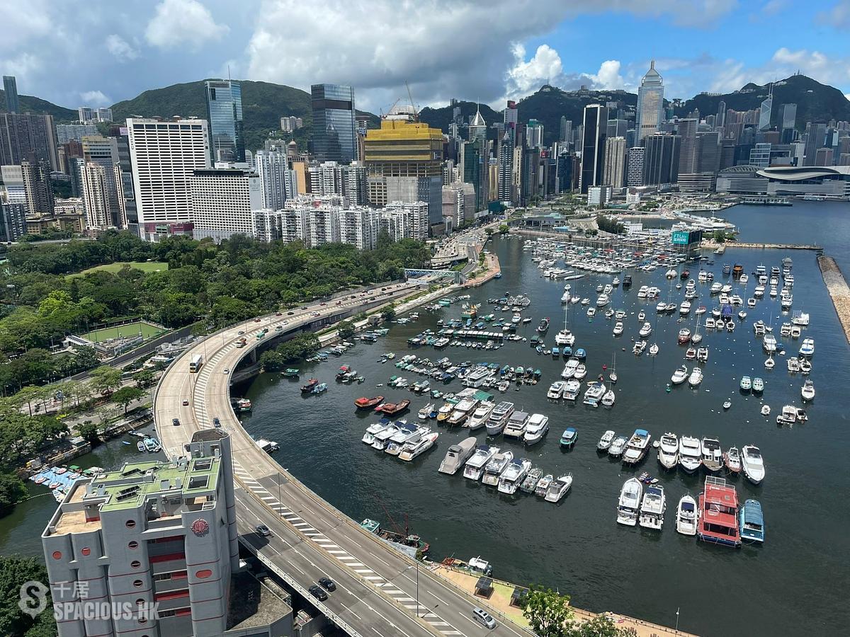 Causeway Bay - Victoria Centre Block 2 01