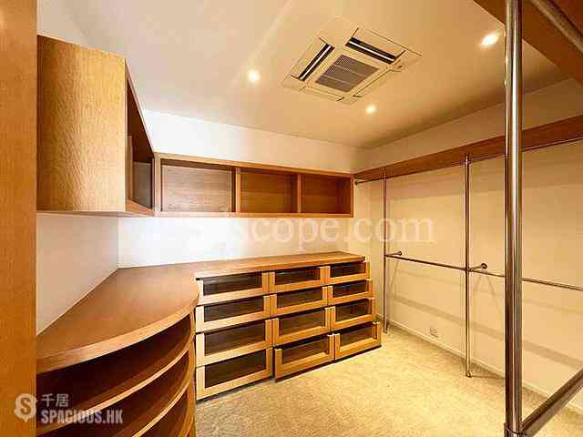 Chung Hom Kok - Pinewaver Villas 05