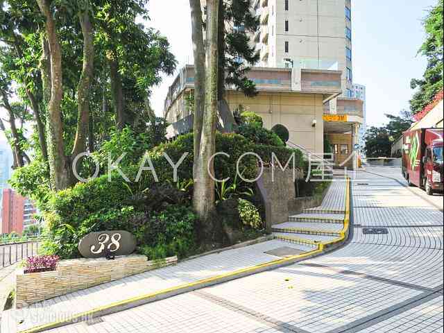 Happy Valley - Broadwood Park 21