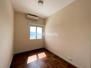 Chung Hom Kok - 30, Cape Road 11