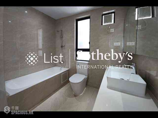 Repulse Bay - 32, Repulse Bay Road 11