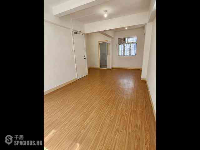 Sai Ying Pun - 15, High Street 01