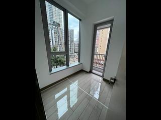 Tai Kok Tsui - L・Living 23 02