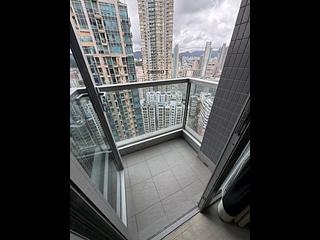 Tai Kok Tsui - L・Living 23 04