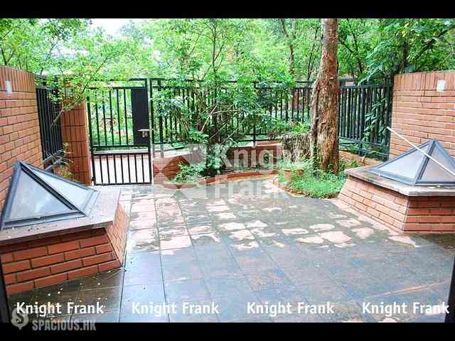 Stanley - Banyan Villas 01