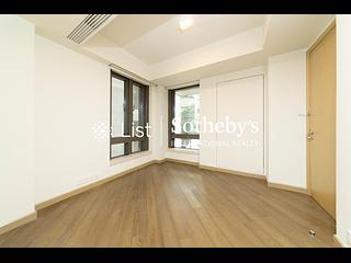 Mid Levels Central - 3, MacDonnell Road 08