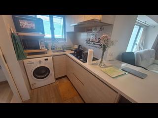 Tung Chung - Seaview Crescent 02