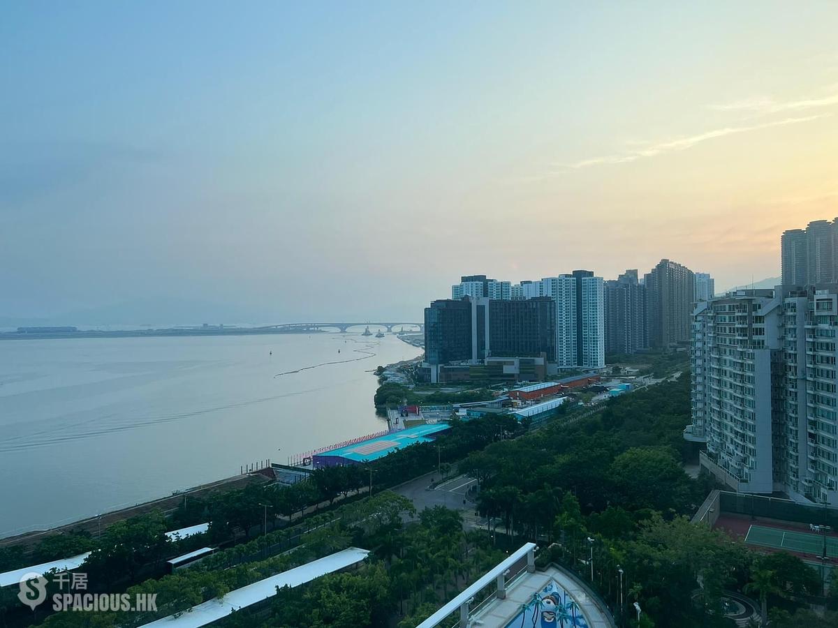 Tung Chung - Seaview Crescent 01