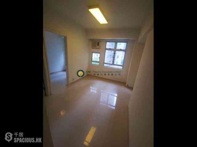Sai Ying Pun - Cheong Wing Court 01
