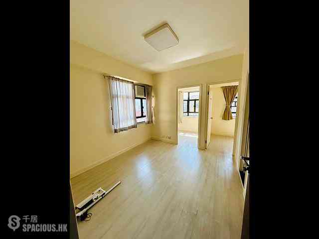 Sha Tin - Wai Wah Centre Block 3 01