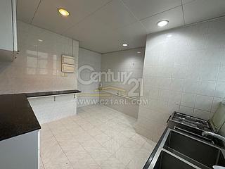 Pok Fu Lam - Four Winds Apartment 09