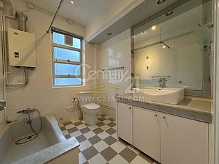 Pok Fu Lam - Four Winds Apartment 09