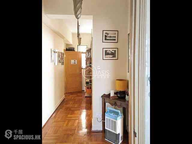 Repulse Bay - South Bay Villas 03