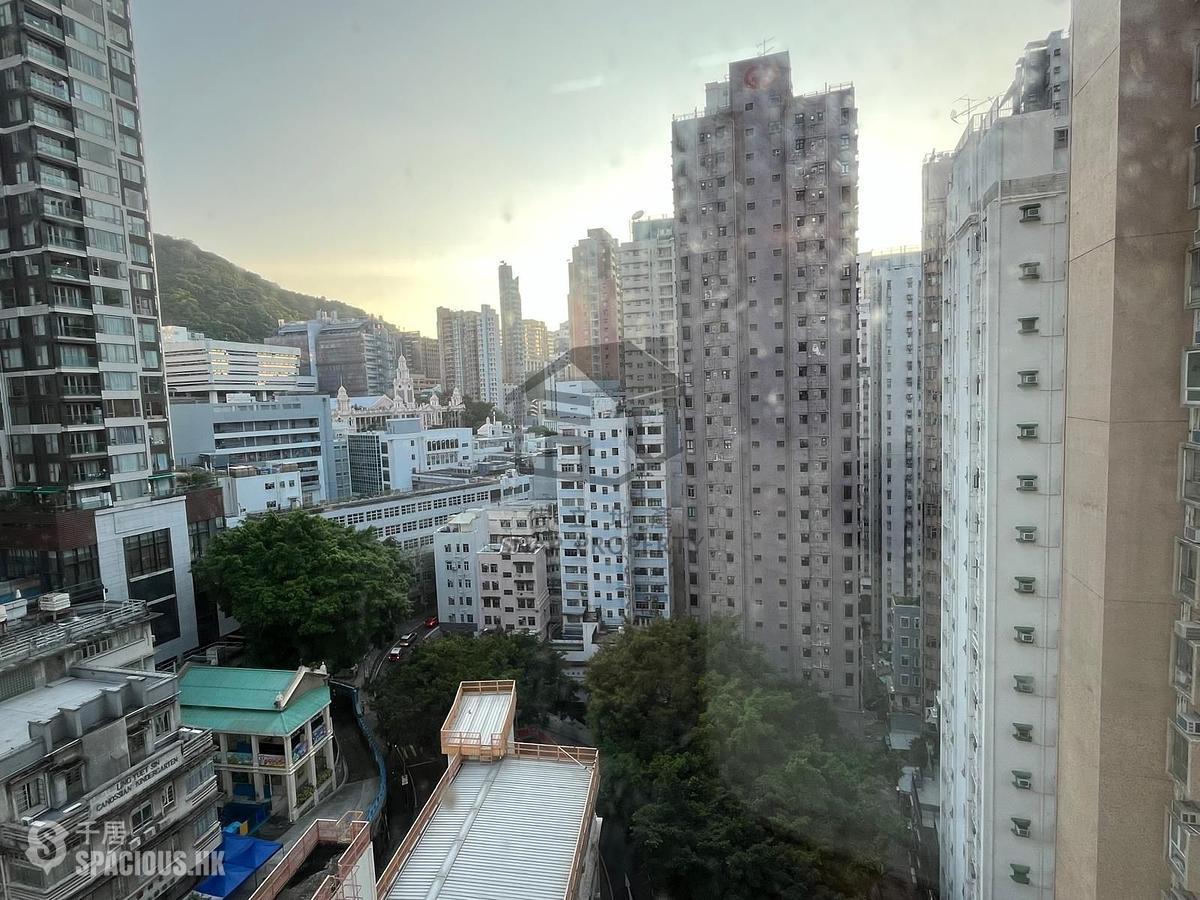 Sai Ying Pun - Manifold Court 01