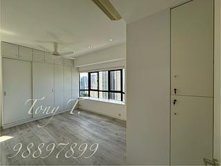 Mid Levels East - Bowen Place 15