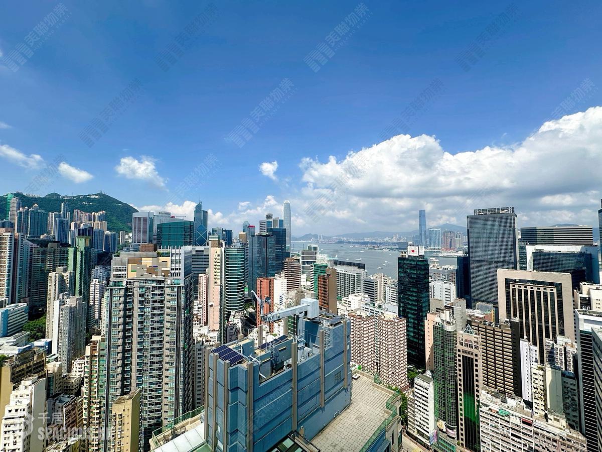 Wan Chai - The Avenue Phase 2 Block 3 01