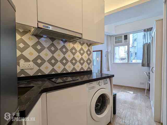 Sheung Wan - 242-244A, Queen's Road Central 01
