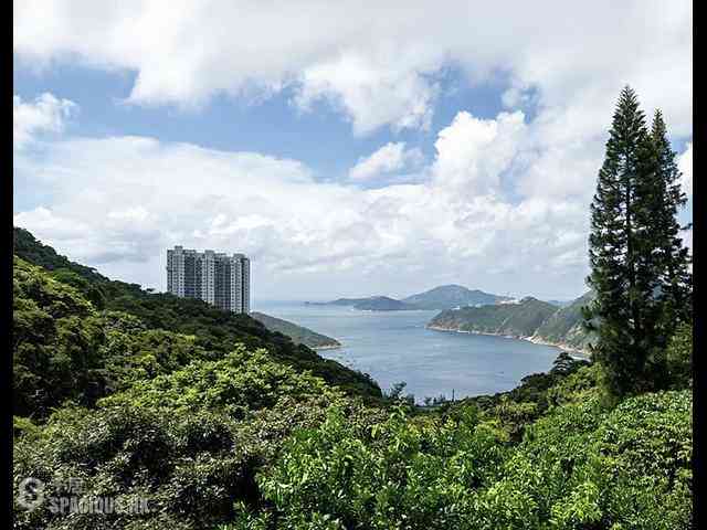 Repulse Bay - Sea Cliff Mansions 01