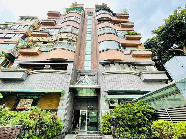 Zhongzheng - No. XX, Tong'an St, Zhongzheng District, Taipei City, Taiwan 100 01