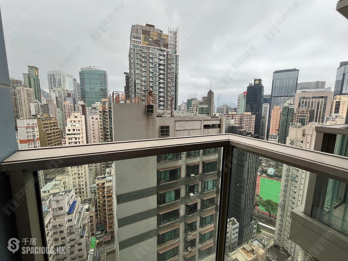 Wan Chai - The Avenue Phase 2 Block 2 01