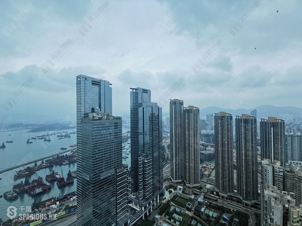 West Kowloon - The Harbourside Block 2 01