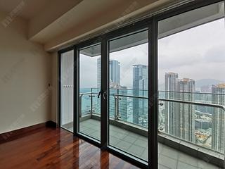 West Kowloon - The Harbourside Block 2 02