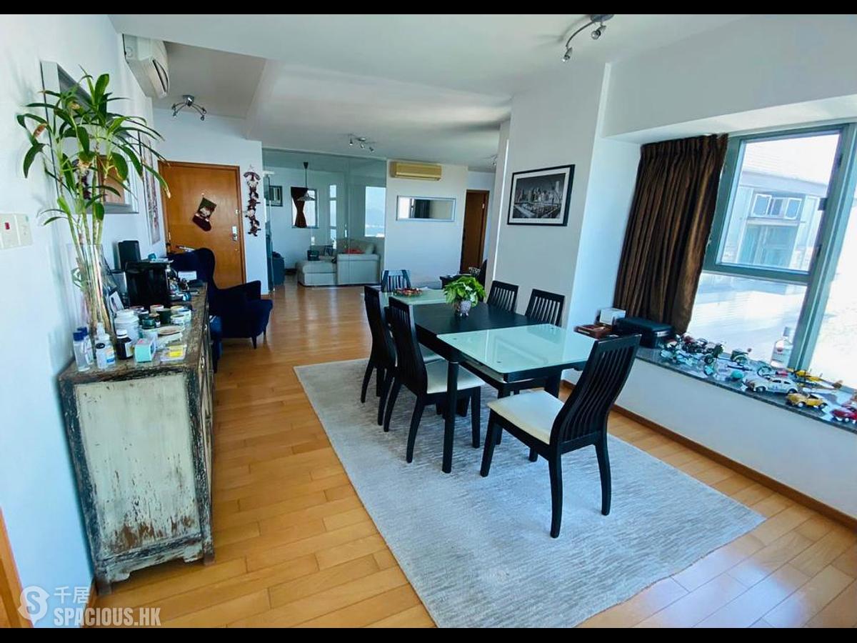 Tung Chung - Seaview Crescent 01