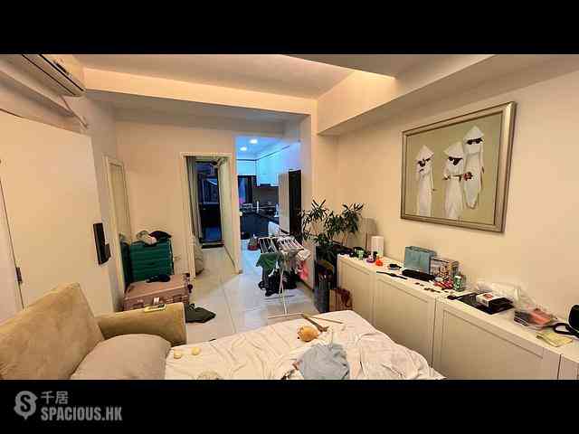 Sai Ying Pun - 27, Eastern Street 01