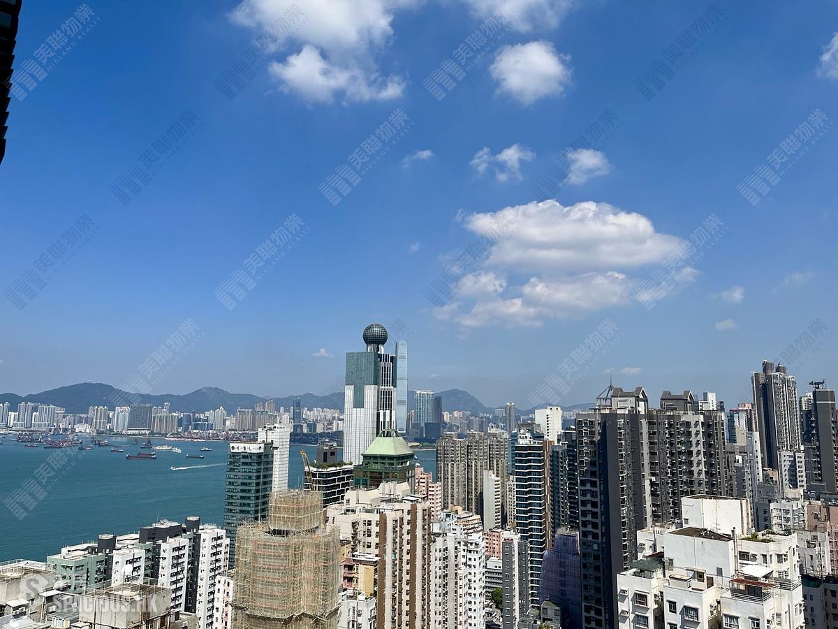 Shek Tong Tsui - Novum West 01