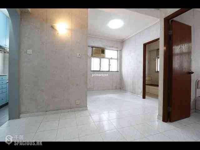 Wan Chai - On Hing Mansion 01