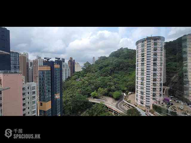 Tai Hang - Dragon Centre Block 1 01