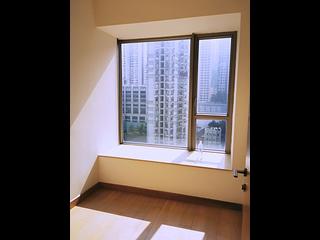 Sai Ying Pun - Island Crest 05