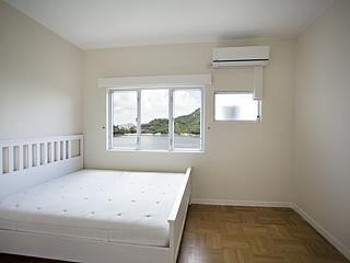 Chung Hom Kok - 30, Cape Road 05