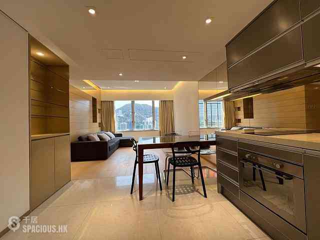 Wan Chai - Convention Plaza Apartments 01