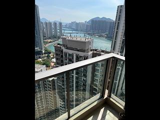 Tsuen Wan - Parc City Block 6 02