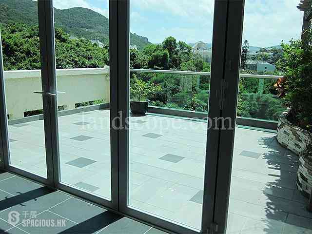 Chung Hom Kok - Ventura Villa 02
