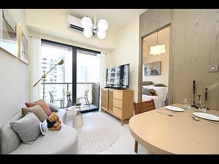 Sai Ying Pun - The Queens 02