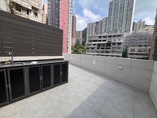 Sai Ying Pun - Sun Luen Building 02