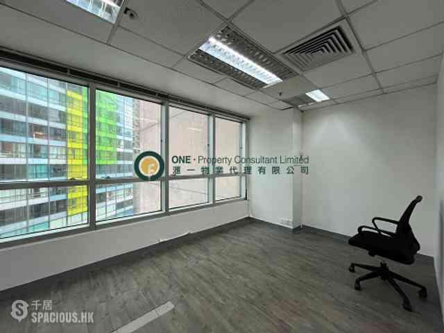 Sheung Wan - Wui Tat Centre 01