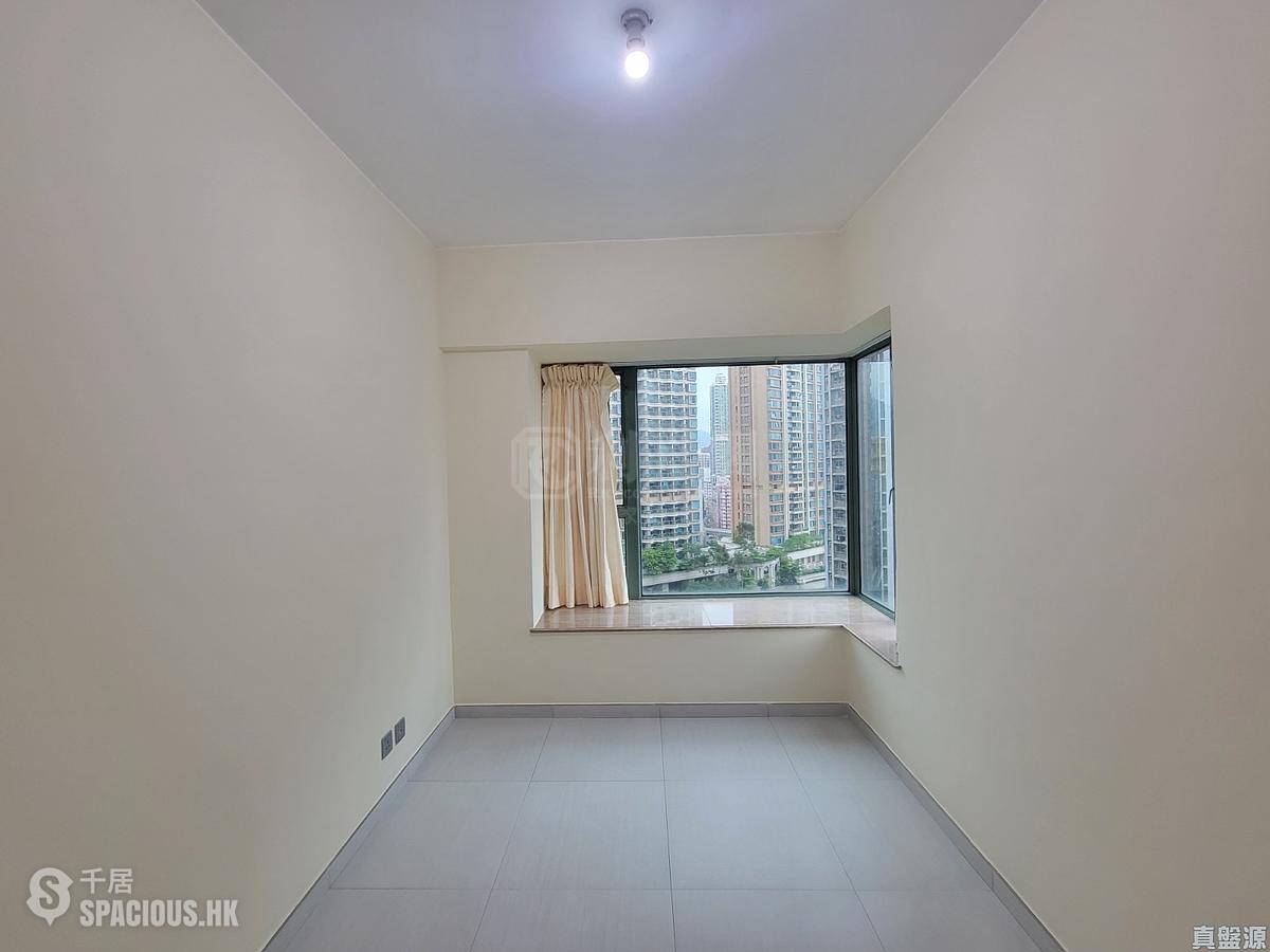 Tai Kok Tsui - Park Avenue Phase 1 Block 7 01