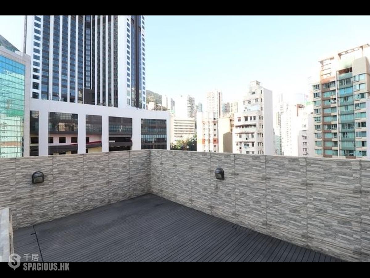 Wan Chai - 18, Tai Wong Street East 01