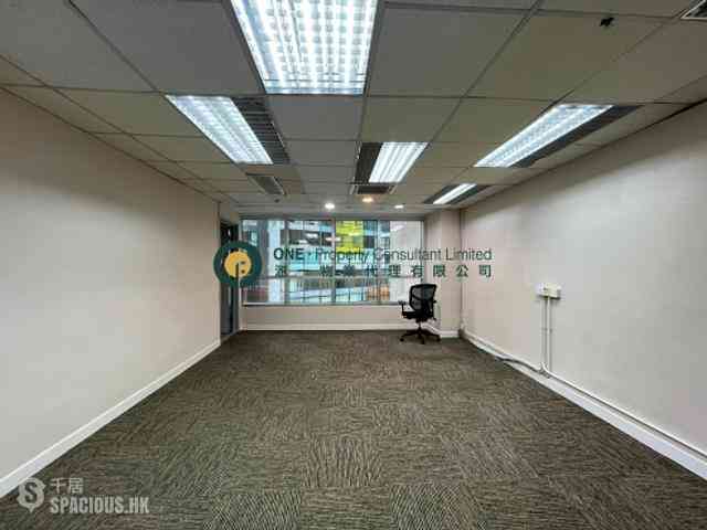 Sheung Wan - Wui Tat Centre 01