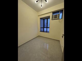 Sai Ying Pun - Kwong Fung Terrace Block 1 06