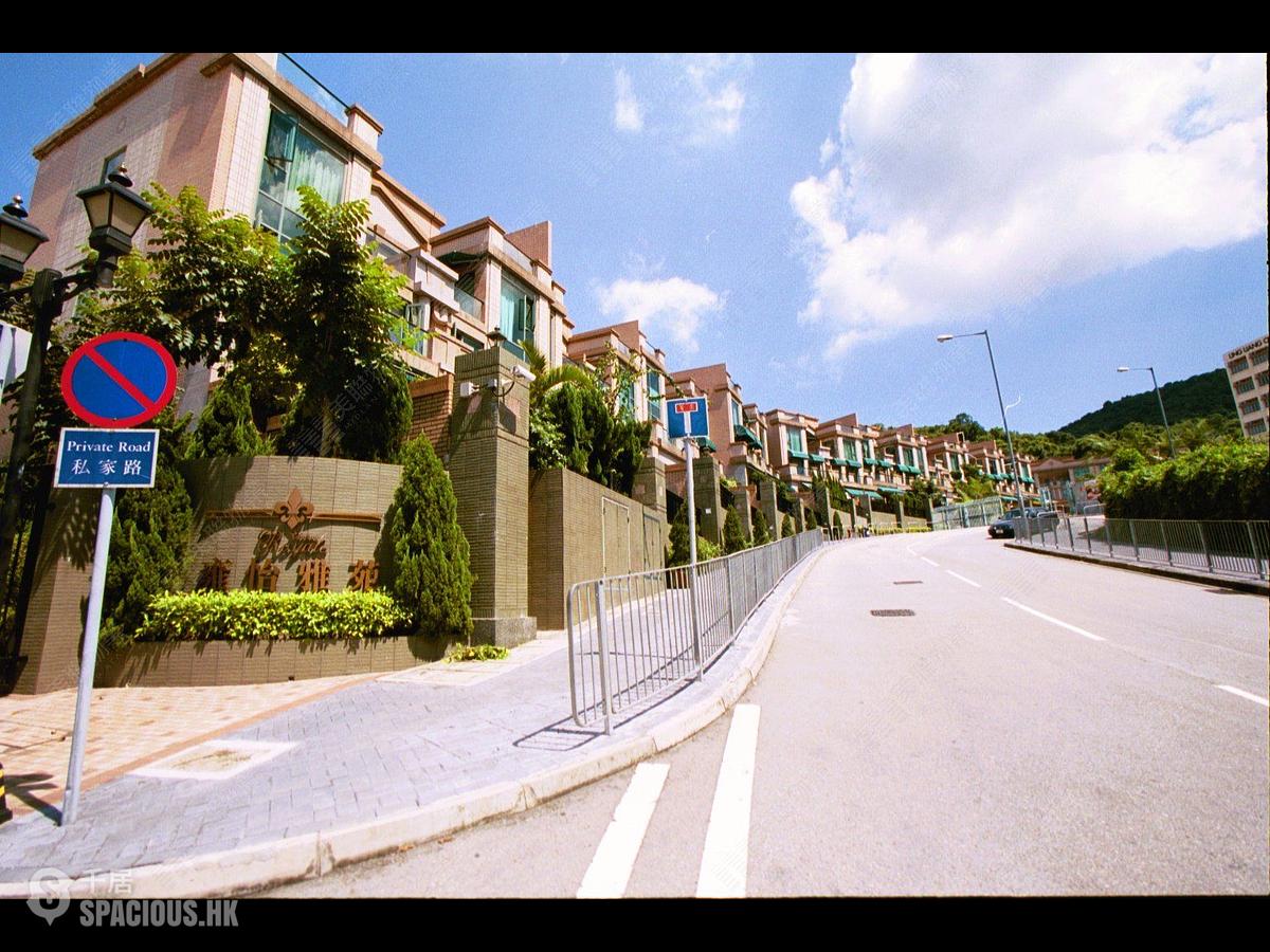 Tai Po Kau - Chateau Royale 01