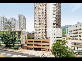 Tai Hang - Morengo Court 03