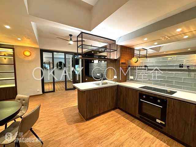 Sai Ying Pun - 347-349, Queen's Road West 01