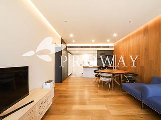 Wan Chai - Convention Plaza Apartments 04